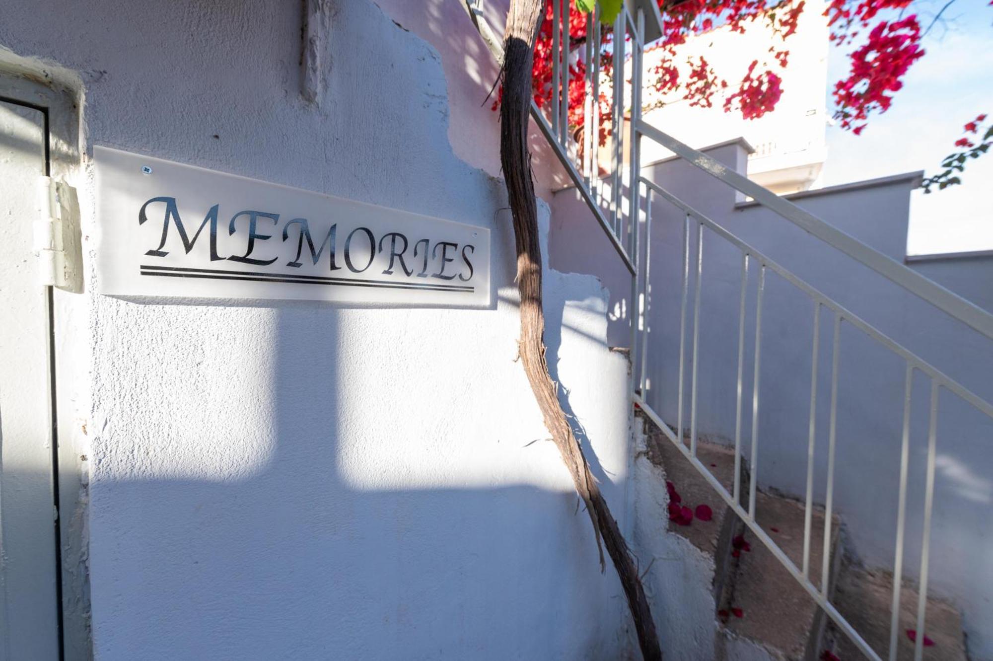 Memories Gytheio Villa Bagian luar foto