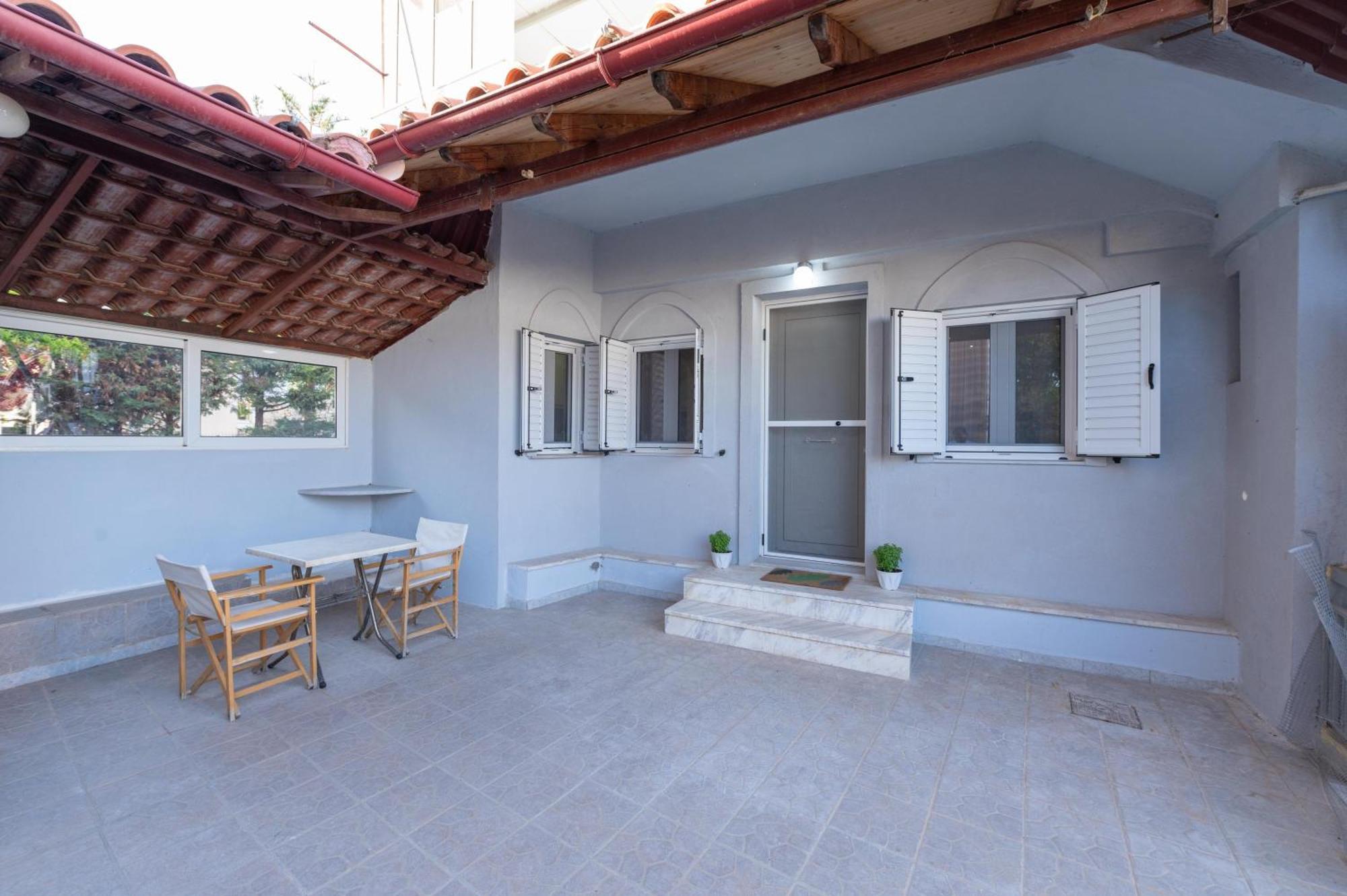 Memories Gytheio Villa Bagian luar foto